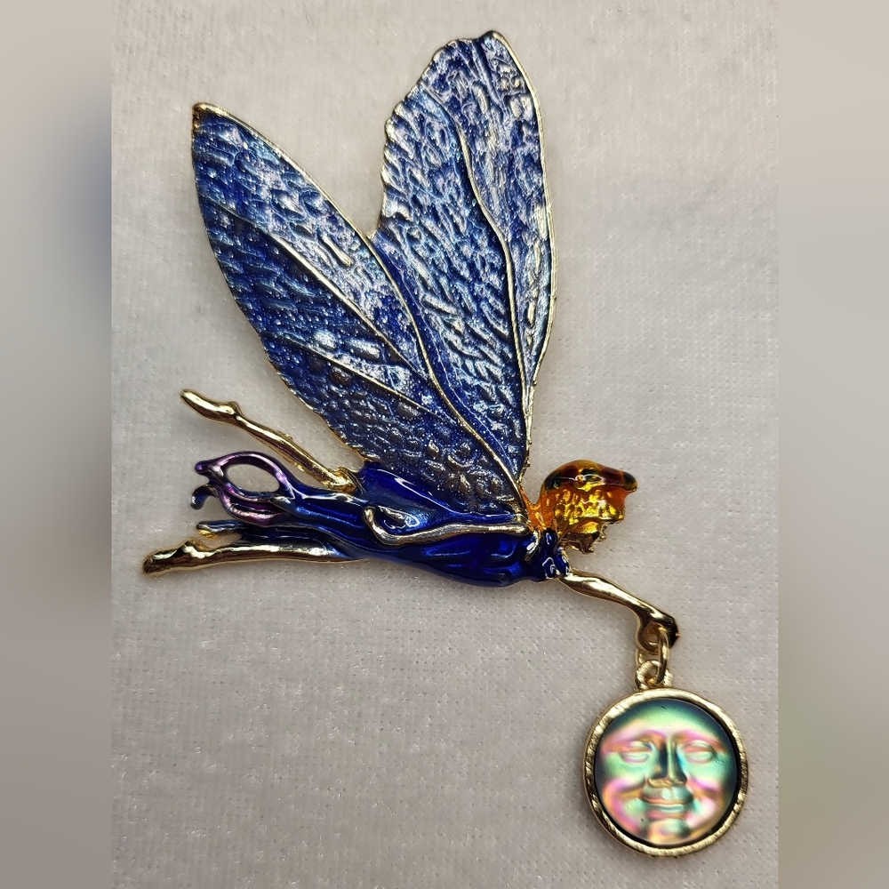 New Fairy Maiden Brooch Pendant Pin Blue Sparkly Wings Holding Man in Moon
